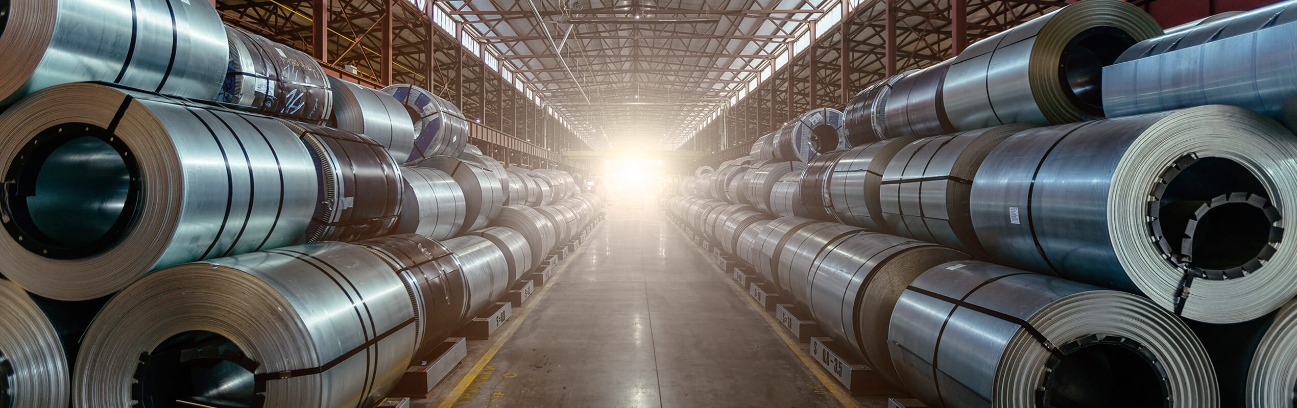 Green steel for European defence: An enabler for decarbonisation, competitiveness, and security?