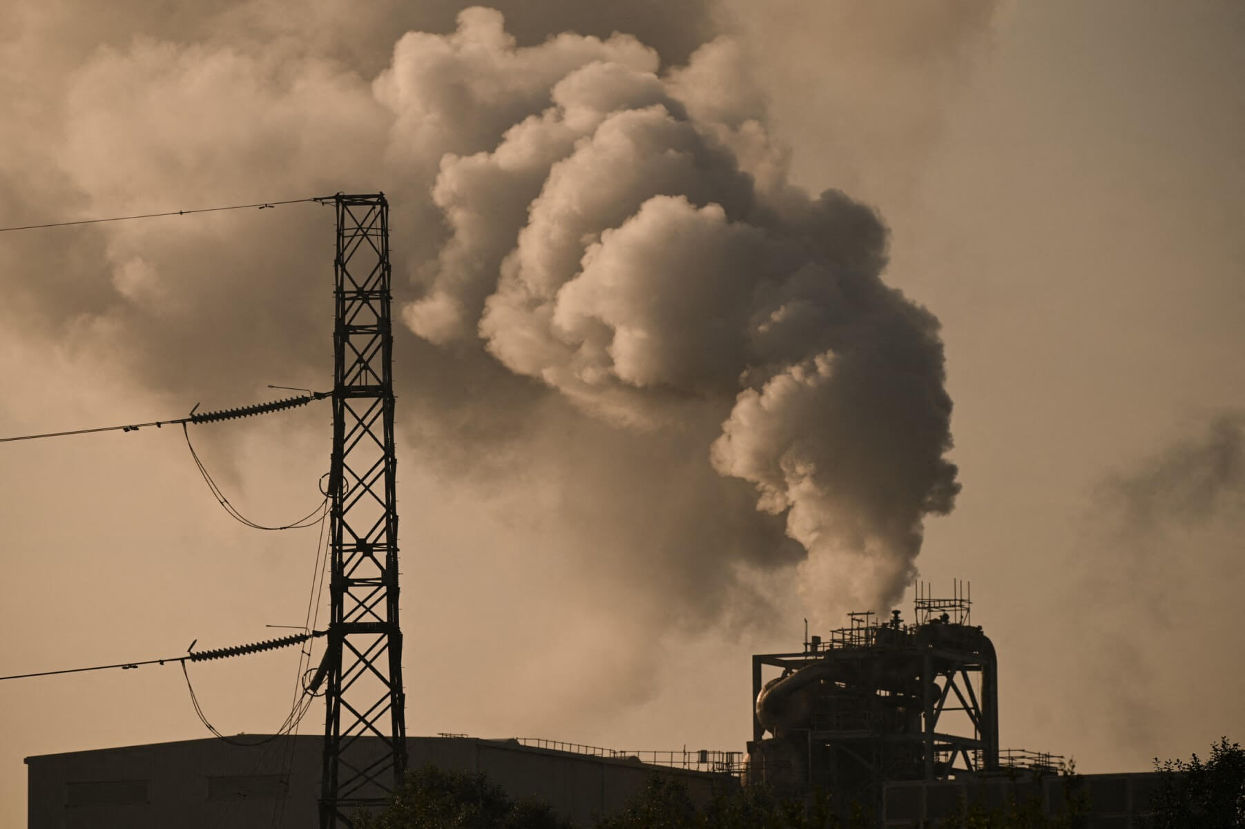 How can the Emissions Trading System (ETS) work for decarbonisation, resilience and competitiveness?